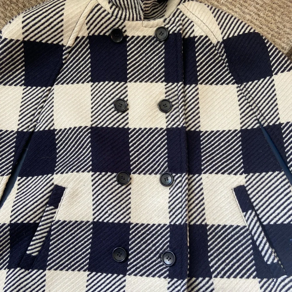 Talbots Women Buffalo Wool Check Cape - Picture 5 of 7